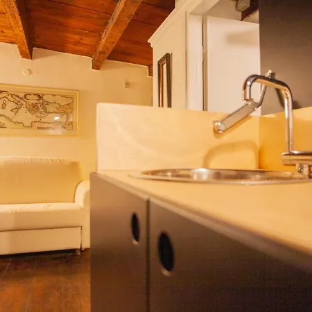 Brera Rentclass Zaira * Milánó